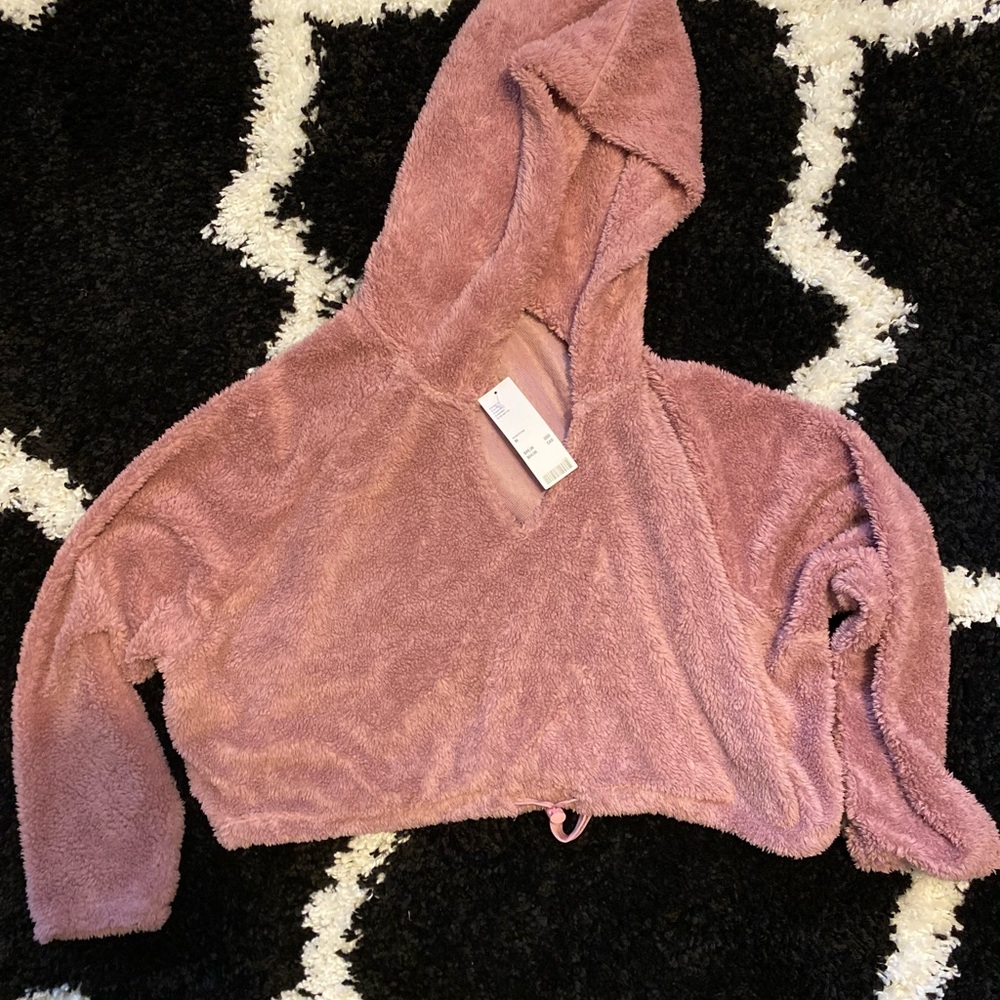 Cropped adjustable fluffy hoodie